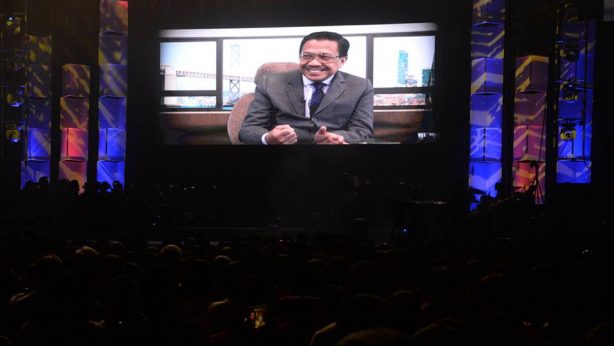 Brother Eli Soriano, the man behind the A Song of Praise Music Festival, delivers his speech during the Year 6 Grand Finals Night held at the SMART-Araneta Coliseum. Courtesy: Photoville International | Wilson Domingo
