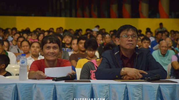The ADD Convention Center in Apalit, Pampanga was one of the remote points during the Bible Exposition. Seated beside the guest is Helper of the Ministry assigned in the area, Bro. Ato Tobias. Courtesy: Photoville International | Ihsaias Marin