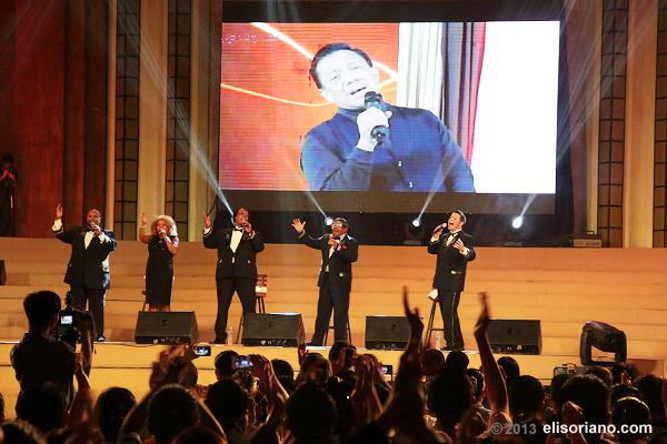 Bro. Eli and the World Famous Platters sing their hearts out in the song "Smoke Gets In Your Eyes." The concert last March 31 aimed at supporting the charity projects Bro. Eli started many years ago.